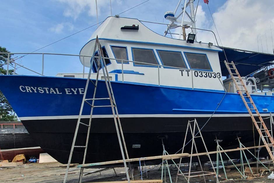 Five rescued after boat sinks in Tobago