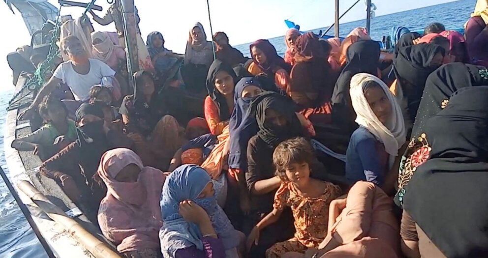 2 migrants dead, 26 missing after Indonesian boat bound for Malaysia sinks