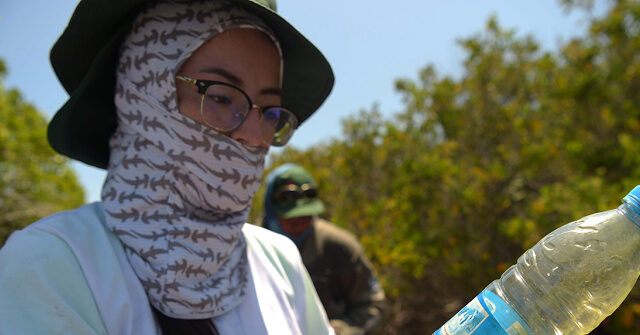 Study: Most Trash Polluting Galapagos Islands Comes from Illegal Chinese Fishing Boats
