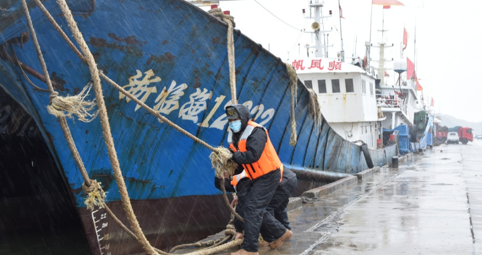 China Coast Guards in Zhejiang and Fujian brace for Typhoon Muifa