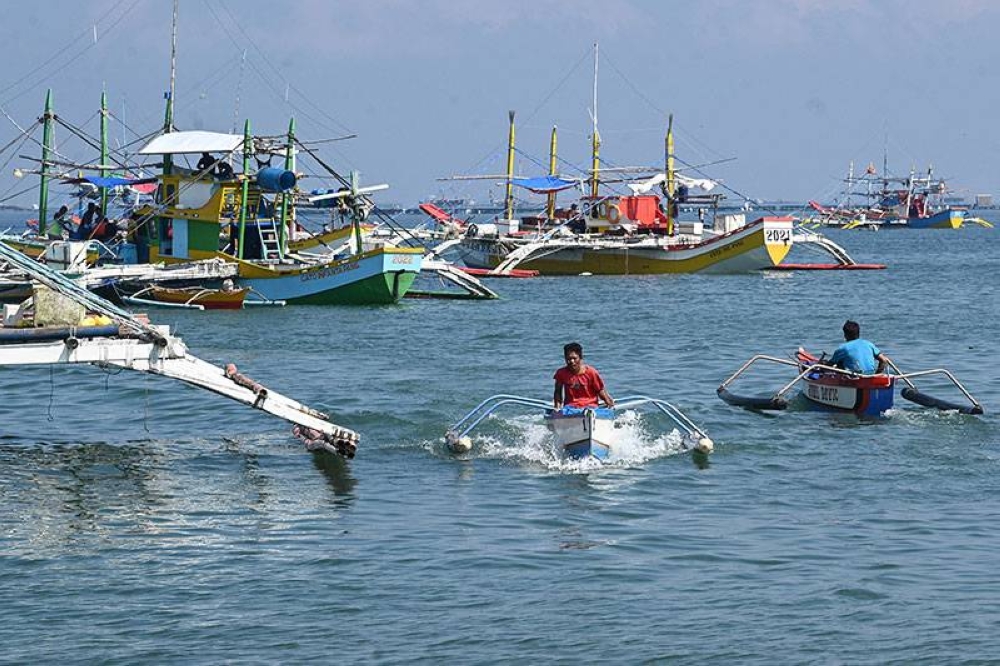 Filipinos fishing on frontline of China’s battle for disputed sea