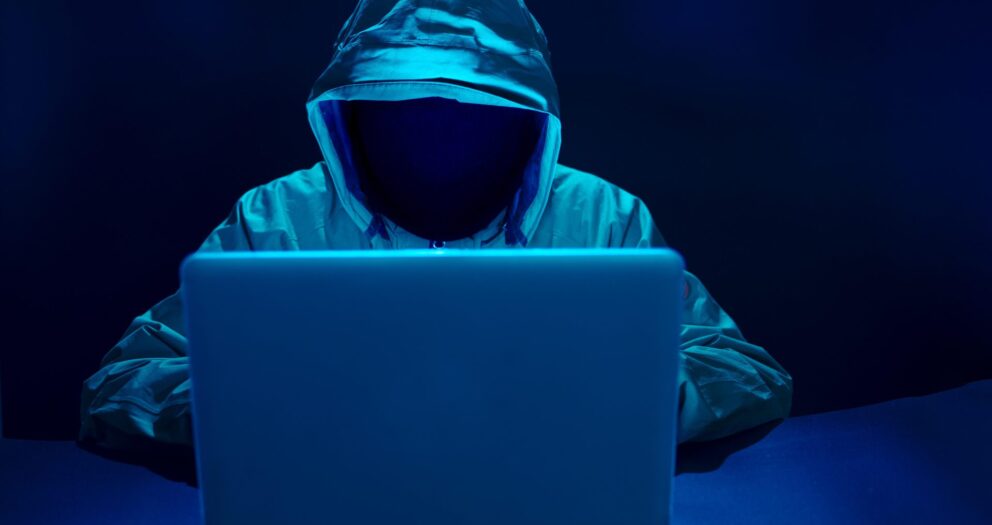 Say What?! Teen Finds Out That Anonymous Cyberbully Who Harassed Her For A Year Was Her Mother