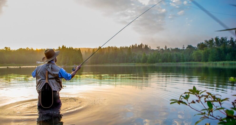 Can I come to Canada on a hunting and fishing trip with a criminal record?