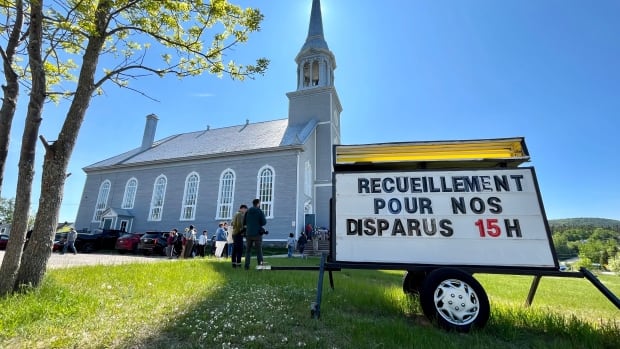 Quebec’s North Shore communities grieving after deaths of 4 children, 1 man during fishing trip