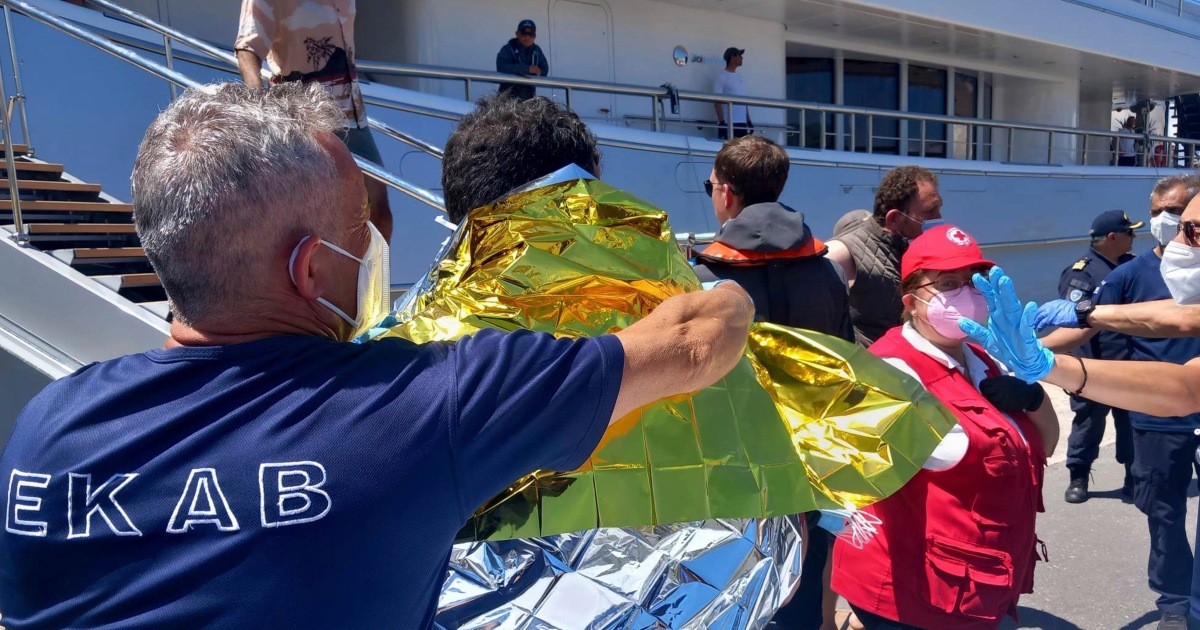 At least 32 migrants dead and more than 100 rescued after fishing boat capsizes off coast of Greece