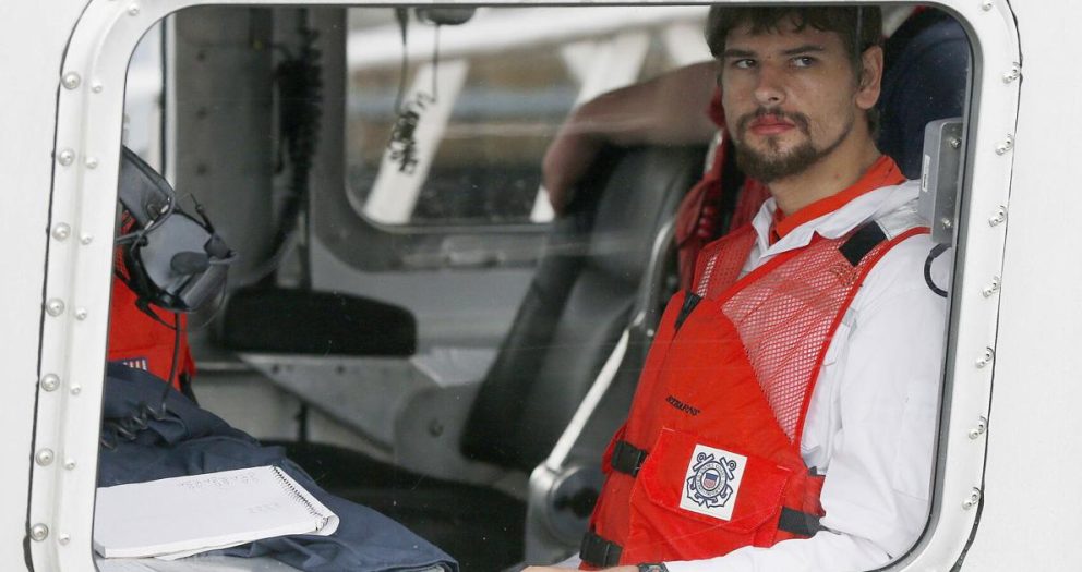 A Vermont man charged with killing his mother at sea over his inheritance dies awaiting trial