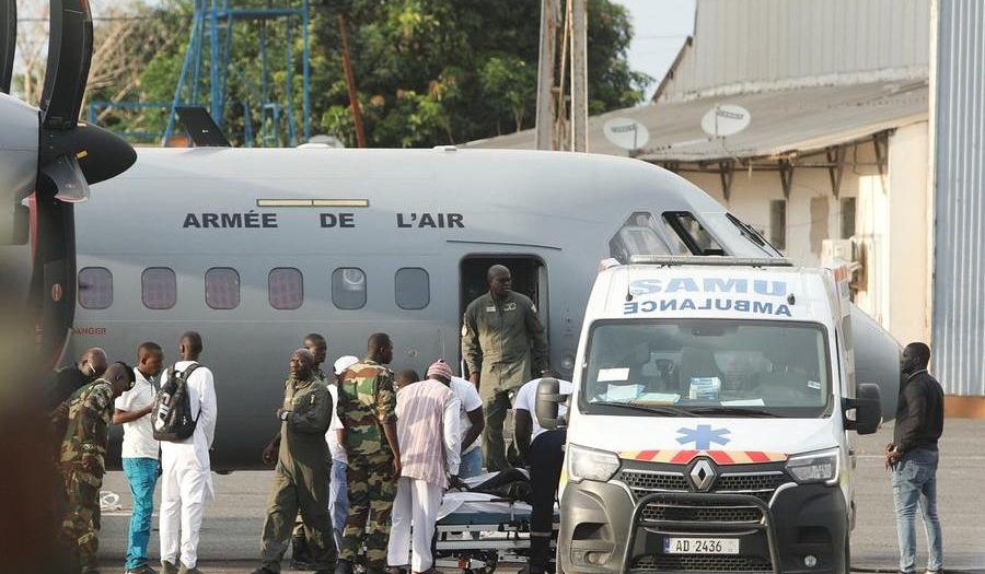 Senegal brings back survivors of drifting migrant boat